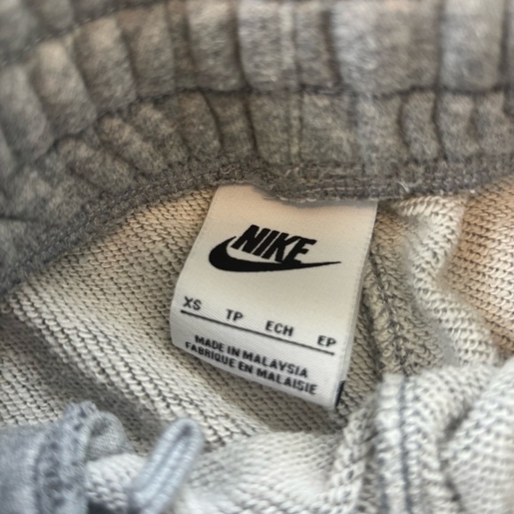 Nike Little Boys Gray Athletic Shorts Relaxed Fit Size XS - Picture 3 of 8